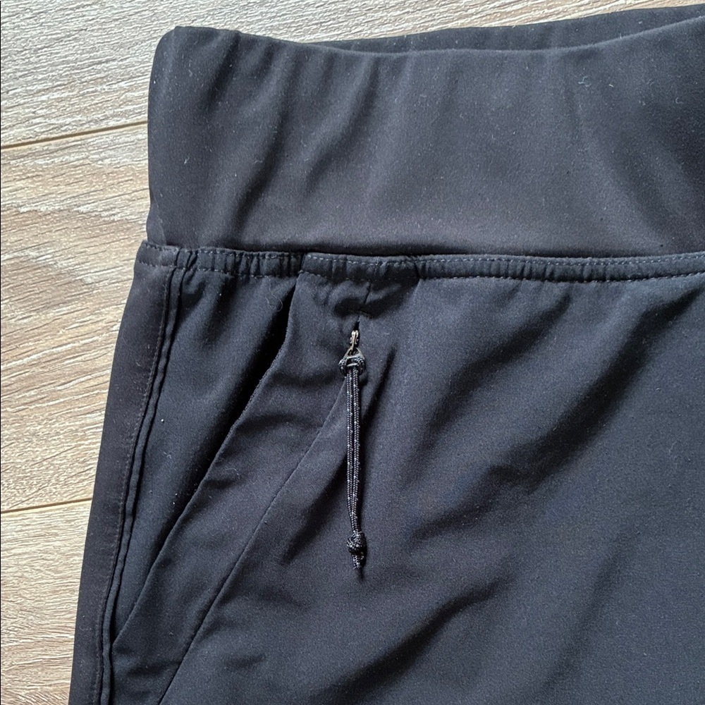 AVALANCHE Black Athletic Shorts Lightweight Performance large - Picture 4 of 6